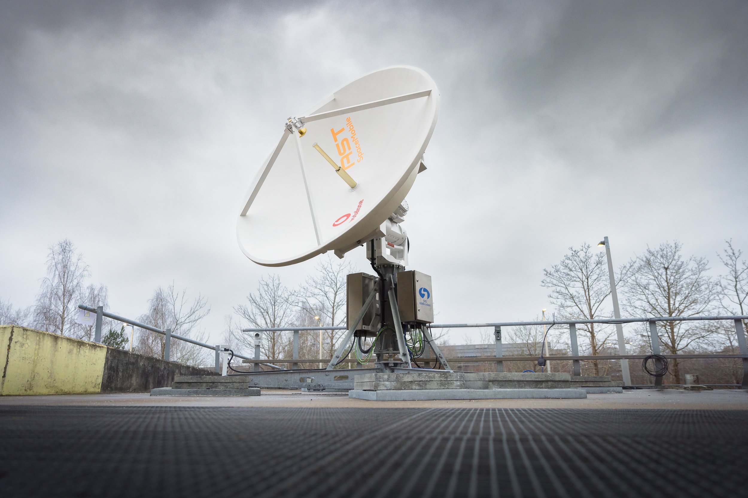 Telco to open lab to test cell network interoperability with satellites