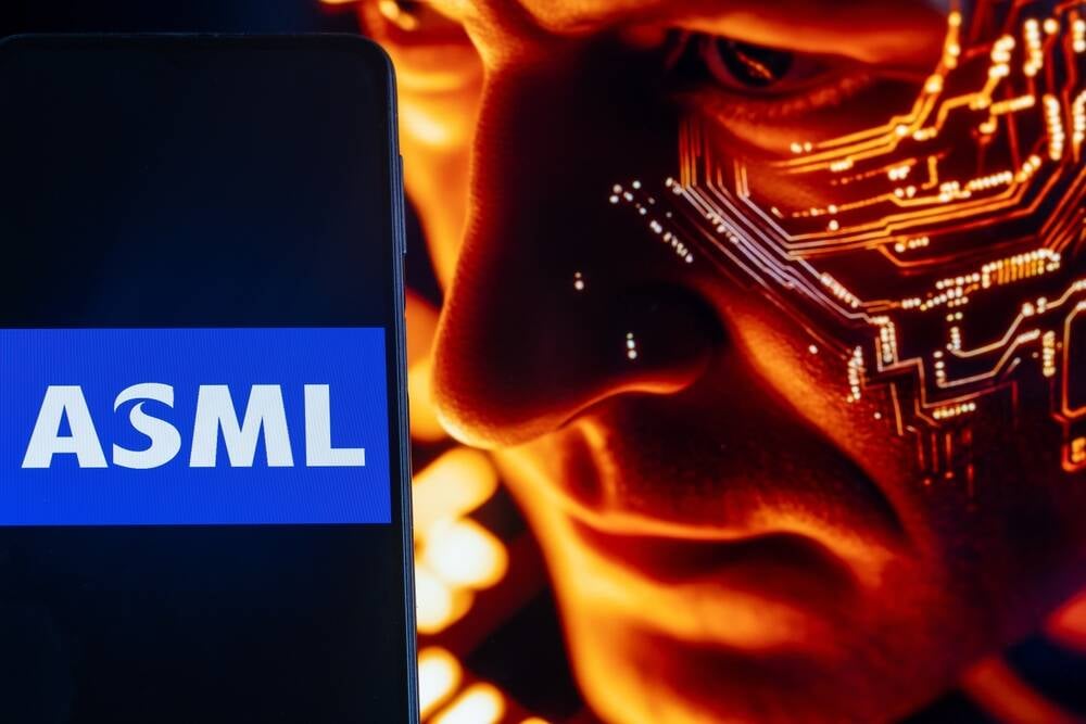 ASML will open Beijing facility despite US sanctions on China