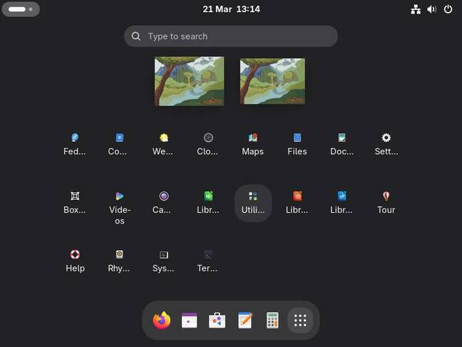 With the screen resolution lowered to 800*600, it feels cramped and most apps' names get abbreviated to just a few letters. With the screen resolution lowered to 800*600, most apps' names get abbreviated to just a few letters.