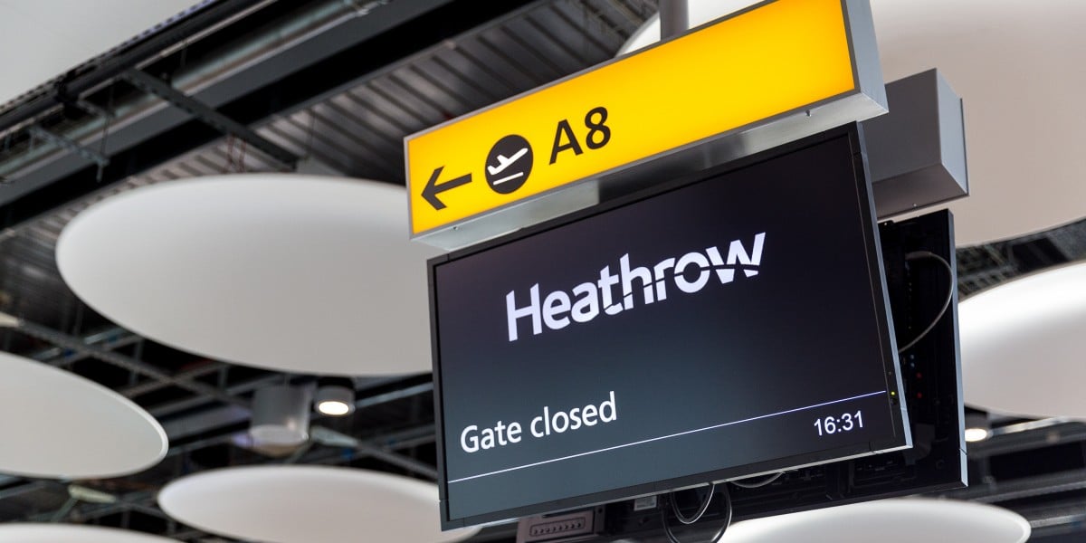 Datacenters seemingly stay up as substation fire closes Heathrow Airport