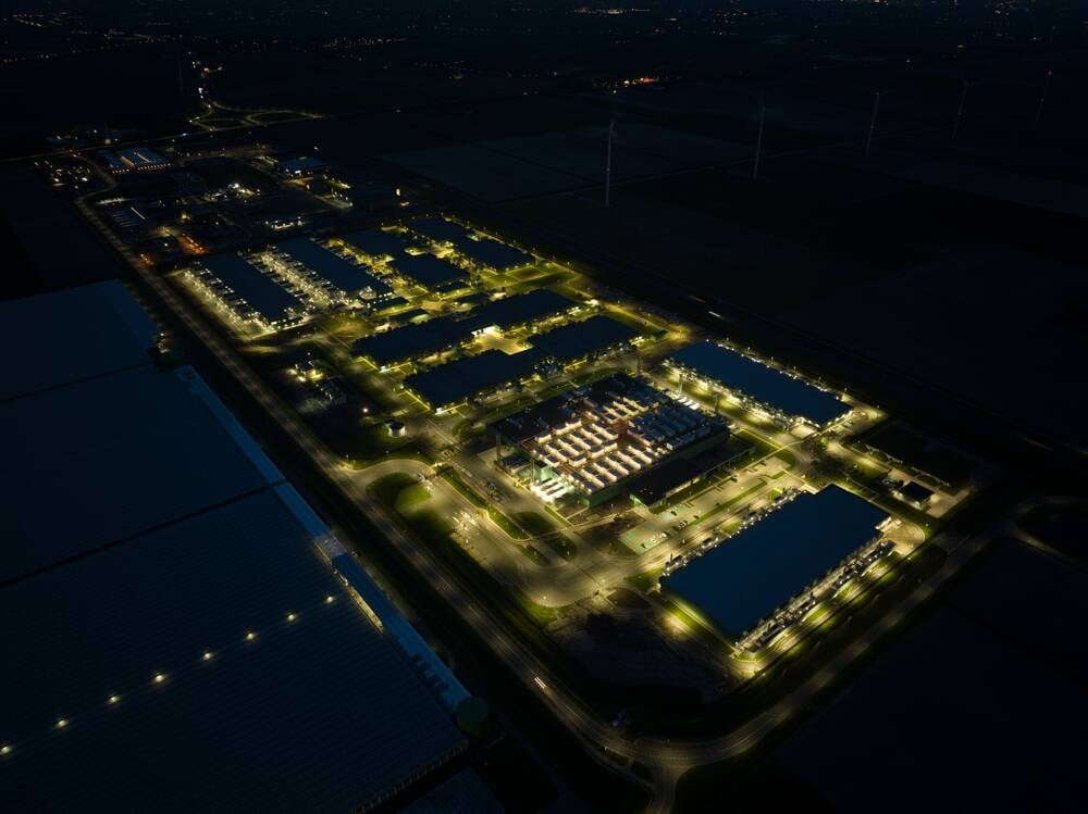 Hyperscalers to eat 61% of global datacenter capacity by decade's end
