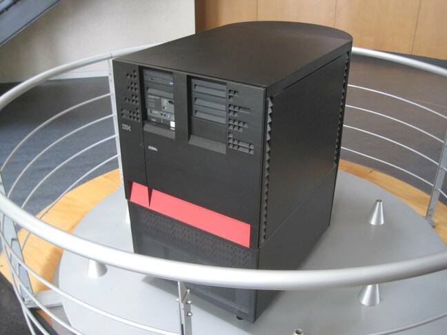 IBM AS/400. Image courtesy of Arnaud 25, Creative Commons 3.0