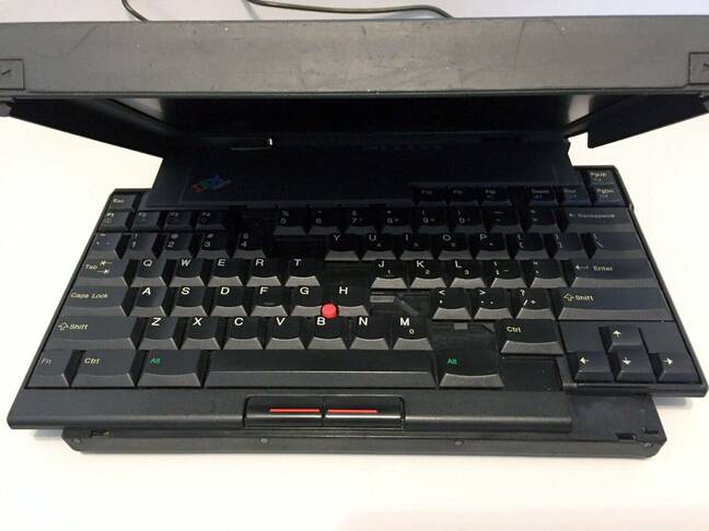 IBM ThinkPad 701C butterfly keyboard. Image by Raymangold22, Creative Commons 1.0