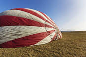 hot air balloon decrease ressure
