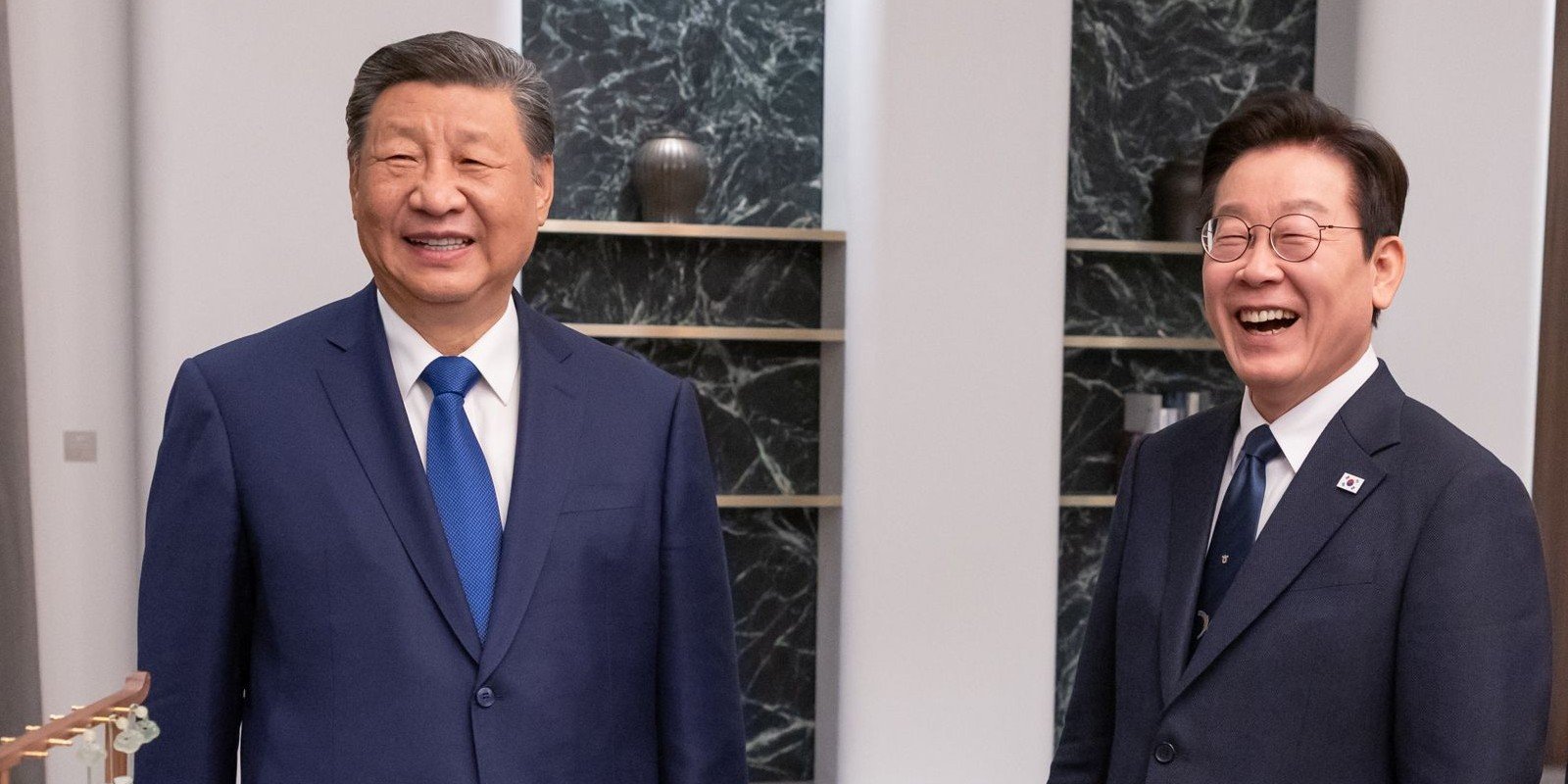 Xi Jinping jokes about backdoors in Xiaomi smartphones