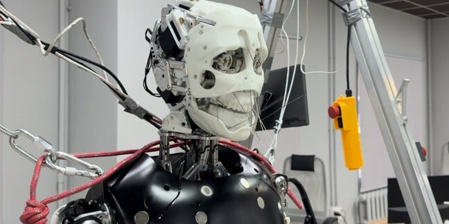 Russia’s first autonomous humanoid robot staggers and falls on debut