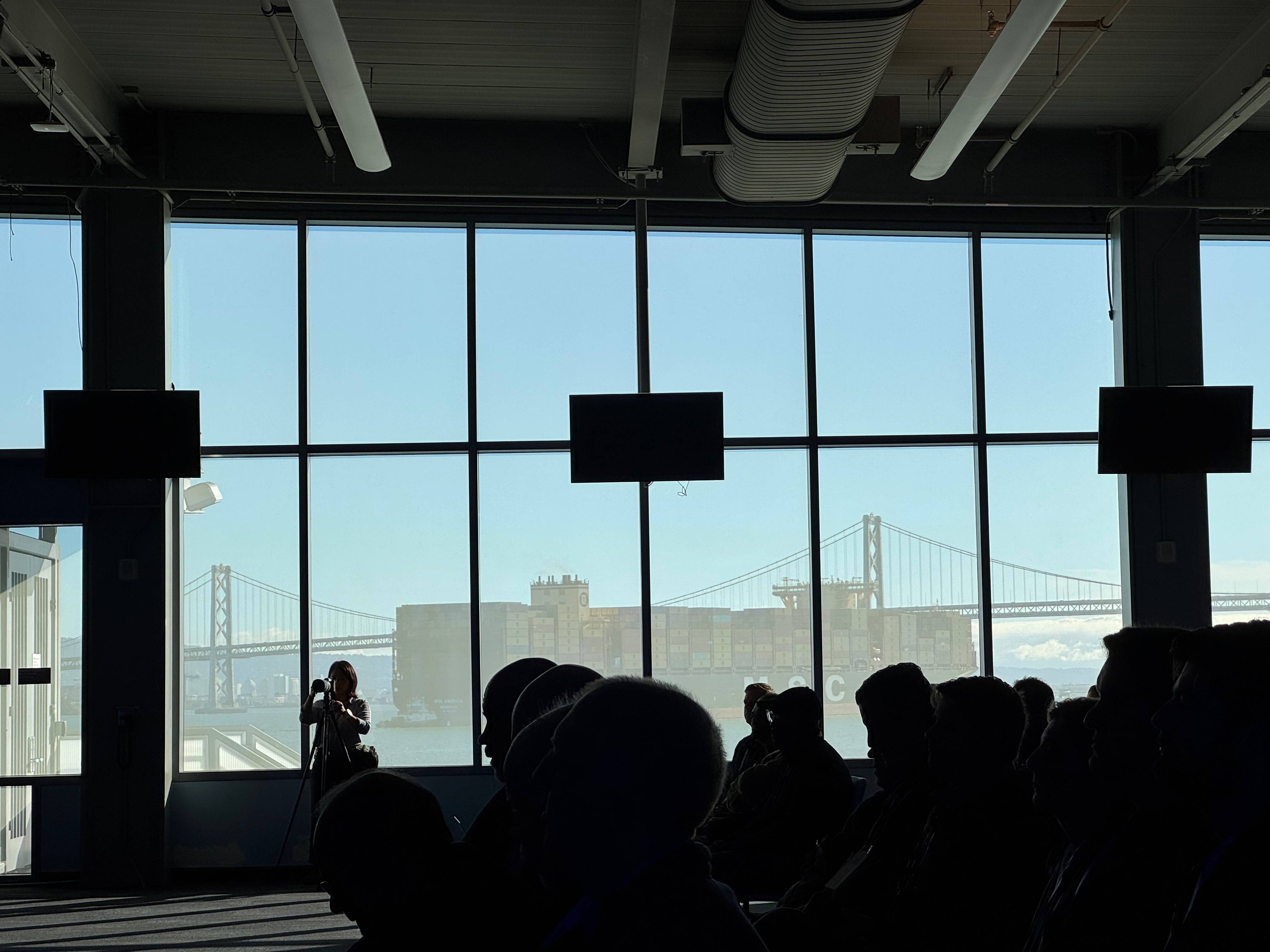 Networking startup Meter takes a page from the Steve Jobs playbook