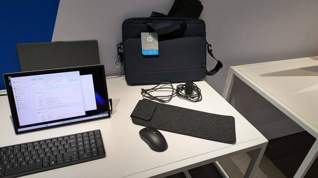 HP EliteBoard G1a and bag for it