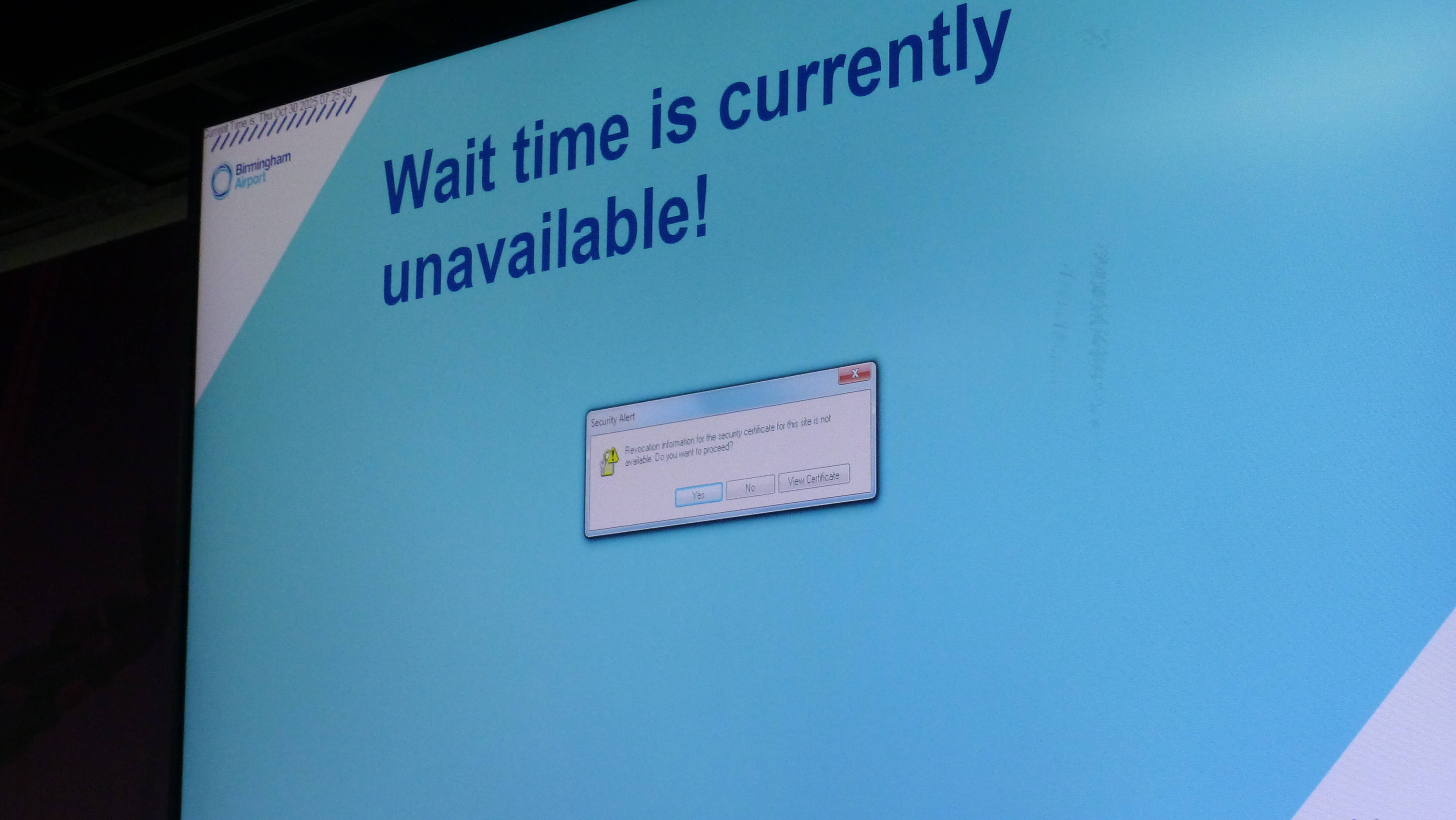 Windows 7-era bork hits UK border control wait-time display
