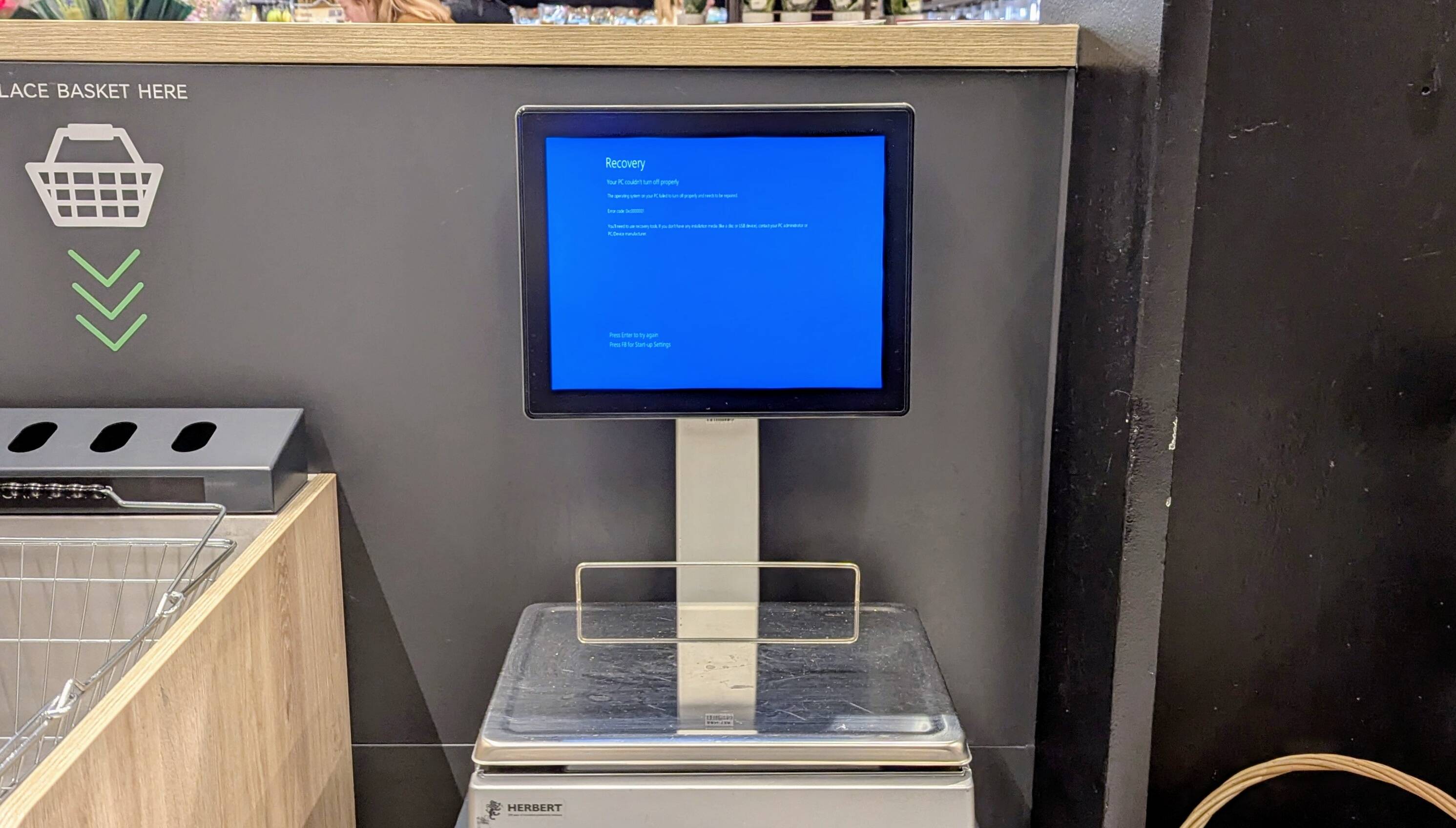 Windows fails to tip the scales in grocery store deployment