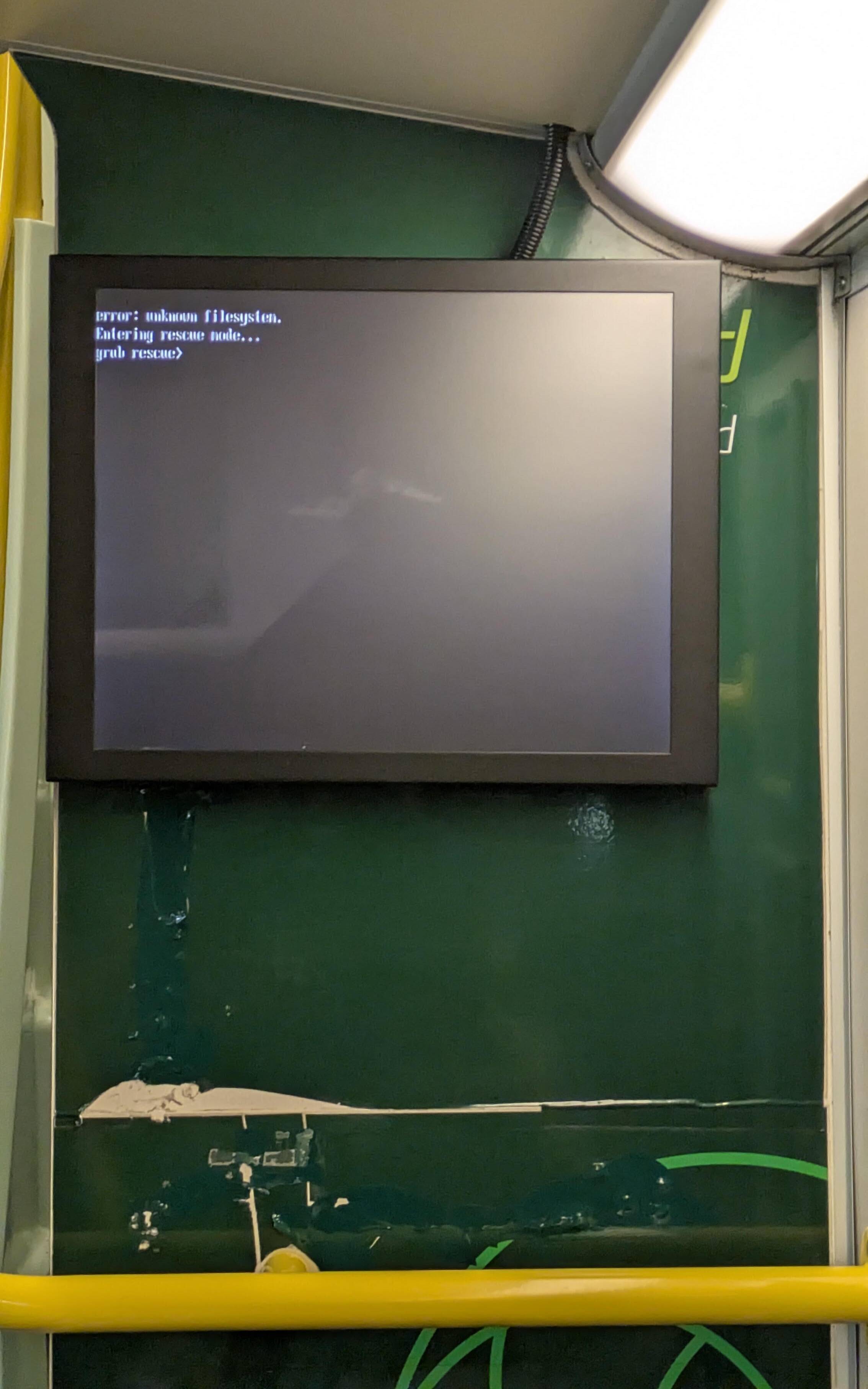 Help! Does anyone on the bus know Linux?