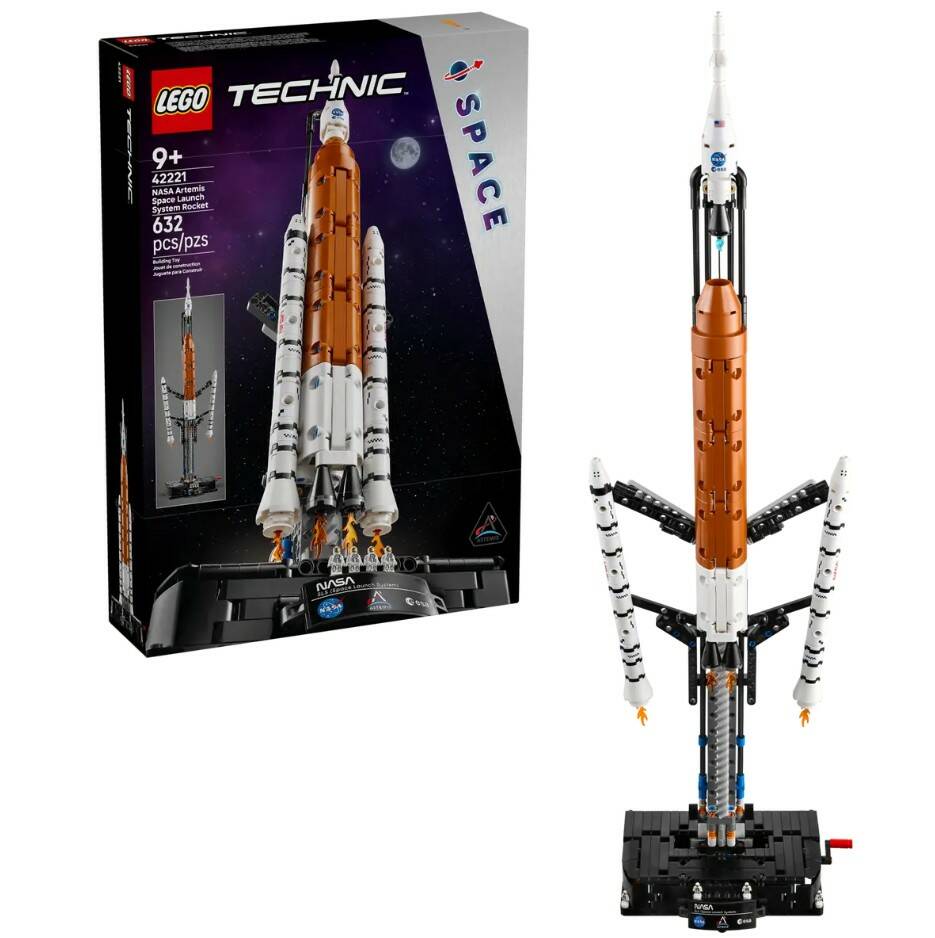 Lego goes back to the Moon with Artemis set