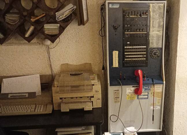 Hotel's rotary switchboard so retro it predates the concept of crashing