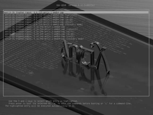 The antiX 26 boot menu offers two kernel versions and five different init systems